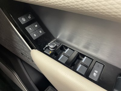 2020 LAND Rover RANGE ROVER VELAR — миниатюра 24