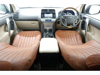 TOYOTA LAND CRUISER PRADO - 2