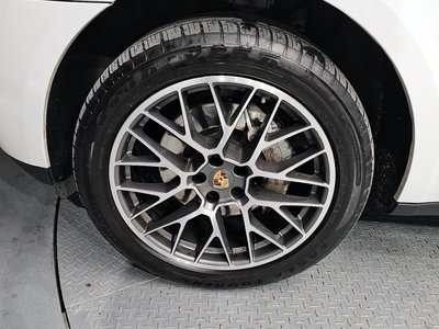 PORSCHE MACAN - 6