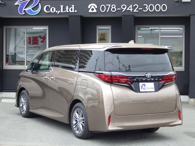 TOYOTA ALPHARD - 2