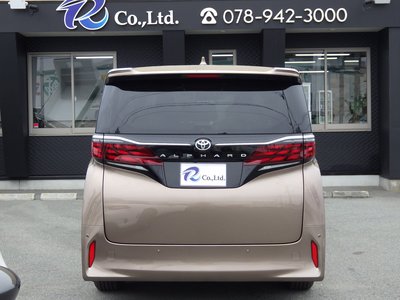 TOYOTA ALPHARD - 5