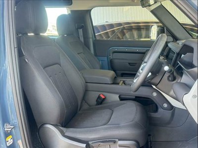 LAND ROVER DEFENDER - 6