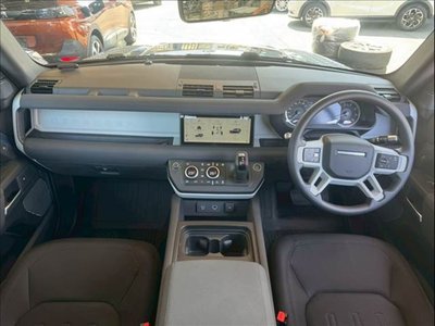 LAND ROVER DEFENDER - 3