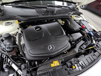 MERCEDES-BENZ GLA - 7