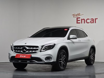 MERCEDES-BENZ GLA - 1