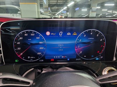 2025 Mercedes-BENZ E-CLASS — миниатюра 11