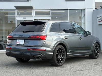 AUDI Q7 - 8
