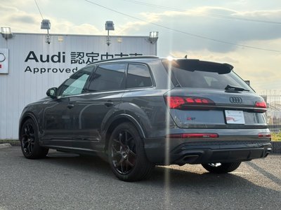 AUDI Q7 - 10