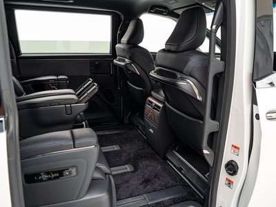 2024 Lexus LM — миниатюра 55