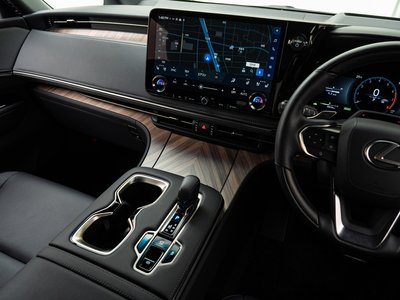 2024 Lexus LM — миниатюра 33