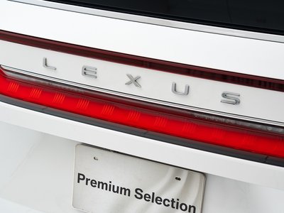 2024 Lexus LM — миниатюра 13
