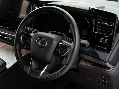 2024 Lexus LM — миниатюра 29