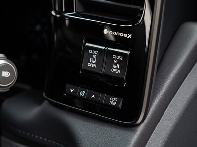 2024 Lexus LM — миниатюра 27