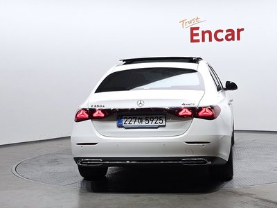 MERCEDES-BENZ E-CLASS - 3