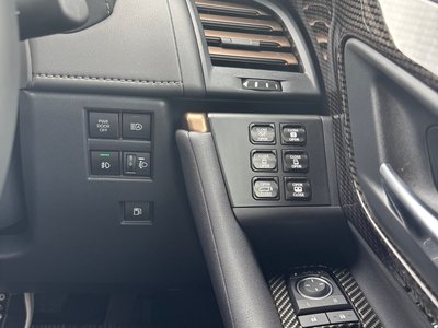 2025 Toyota ALPHARD photo 5