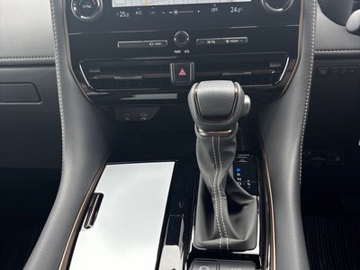 2025 Toyota ALPHARD photo 7