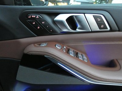 2024 BMW X7 — миниатюра 14