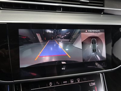 2021 AUDI A8 — миниатюра 14