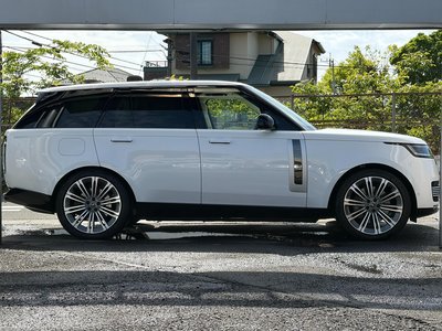 2023 LAND Rover RANGE ROVER photo 9