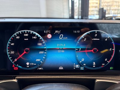 MERCEDES-BENZ GLB - 8