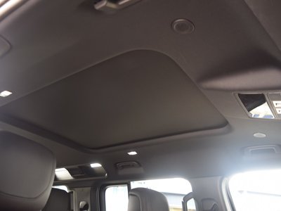 2023 LAND Rover DEFENDER — миниатюра 92