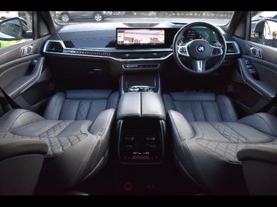 2023 BMW X7 — миниатюра 13