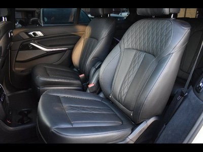 2023 BMW X7 — миниатюра 17