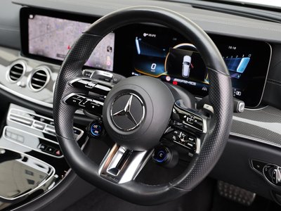 MERCEDES-BENZ E-CLASS - 7