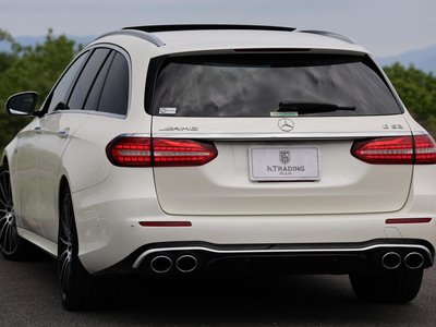 MERCEDES-BENZ E-CLASS - 3