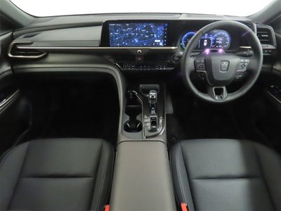 2025 Toyota CROWN SPORT 照片 3