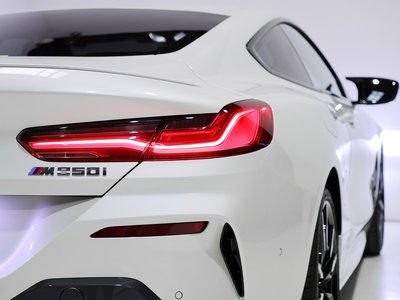 2023 BMW 8 SERIES — миниатюра 31