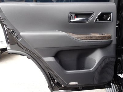 صورة مصغرة 26 لـ 2024 Toyota LAND CRUISER 300