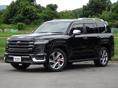 صورة 1 لـ 2024 Toyota LAND CRUISER 300