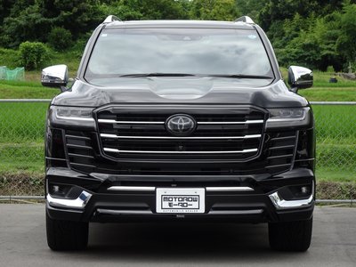صورة 9 لـ 2024 Toyota LAND CRUISER 300