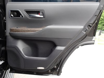 صورة مصغرة 27 لـ 2024 Toyota LAND CRUISER 300