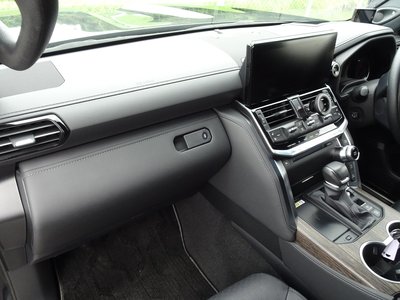 صورة مصغرة 23 لـ 2024 Toyota LAND CRUISER 300