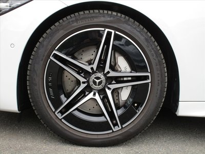 2025 MERCEDES-BENZ C-CLASS photo 8