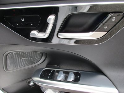 2025 MERCEDES-BENZ C-CLASS 缩略图 30