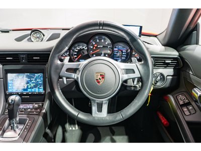 PORSCHE 911 - 5