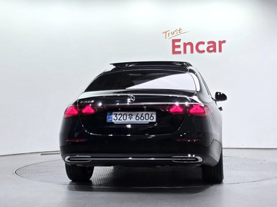 MERCEDES-BENZ E-CLASS - 4