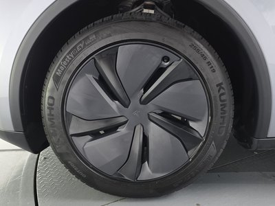 TESLA MODEL Y - 6