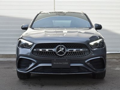 MERCEDES-BENZ GLA - 2