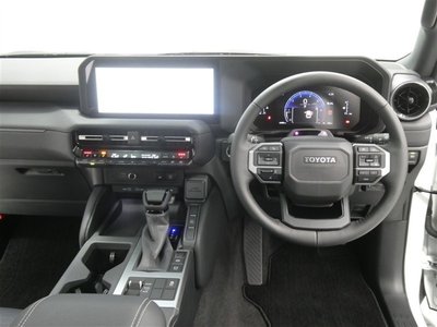 TOYOTA LAND CRUISER 250 - 6
