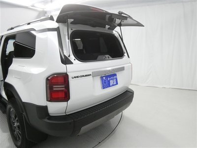TOYOTA LAND CRUISER 250 - 4