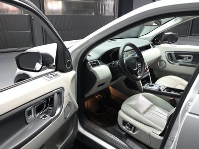 LAND ROVER DISCOVERY SPORT - 10