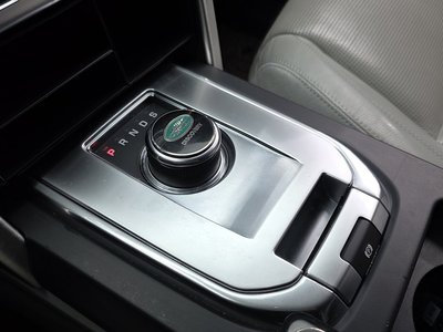 LAND ROVER DISCOVERY SPORT - 9