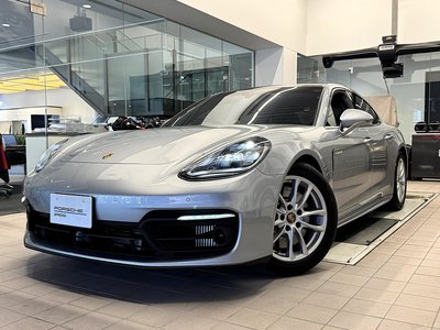 PORSCHE PANAMERA - 1
