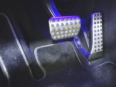 MERCEDES-BENZ EQS - 9