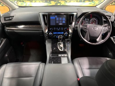 TOYOTA ALPHARD - 2
