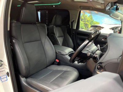 TOYOTA ALPHARD - 9